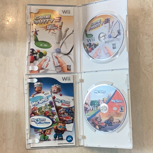 My Sims Collection Nintendo Wii Game & Game Party 3 Wii Games & Wheel MySims Lot - Picture 8 of 9